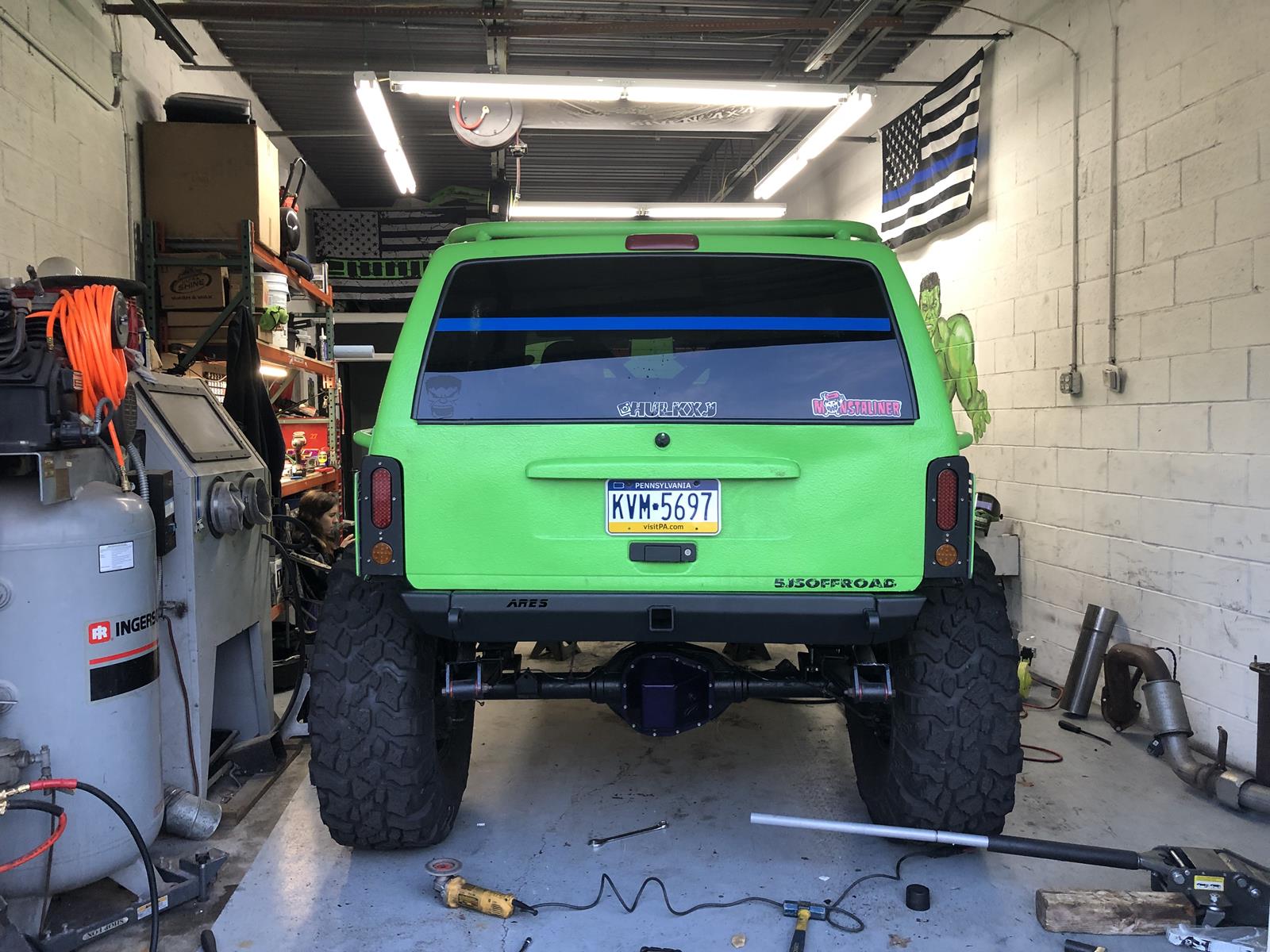 XJ Stubby Rear Bumper XJ Stubby Rear Bumper