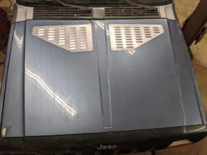 XJ Hood Louver